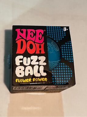 NWT NeeDoh Nee Doh Fuzz Ball Flower Power Blue